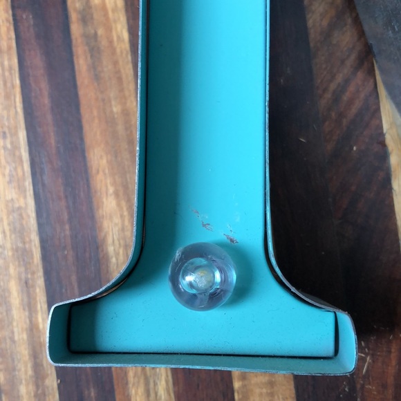 “M” wall or mantle decor - Picture 6 of 6